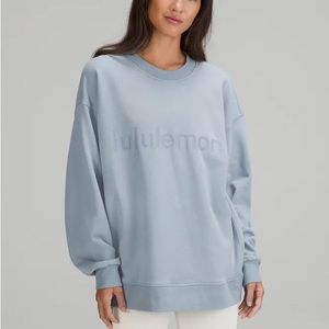 Lululemon Perfectly Oversized Crew Graphic, Blue Cast, size 4-6